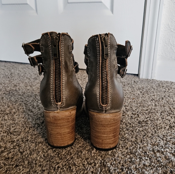 Freebird by Steven Randi - Size 6 - Picture 4 of 6